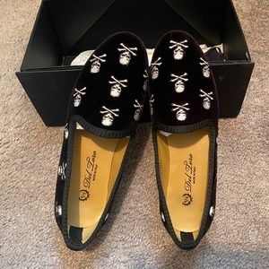 Del Toro Skull and Bones All Over Smoking Slipper